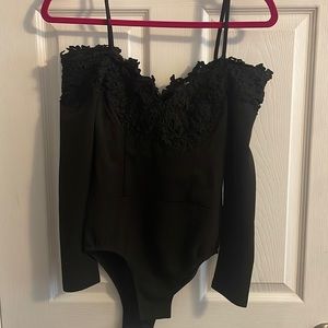 Never worn Fashion Nova bodysuit sz XS